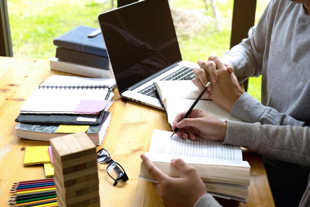 Why a Strong Team Handbook is Your Remote Team's Secret Weapon